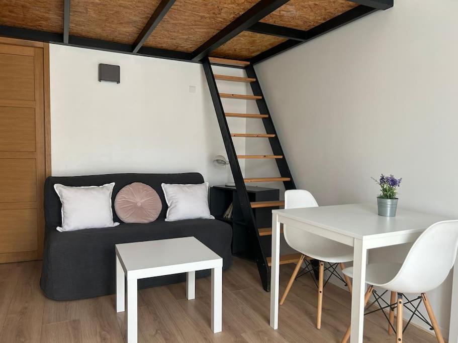 T2 Proche Cote Bleue Marseille Aeroport Gare Tgv Aix Holiday home Gignac-la-Nerthe